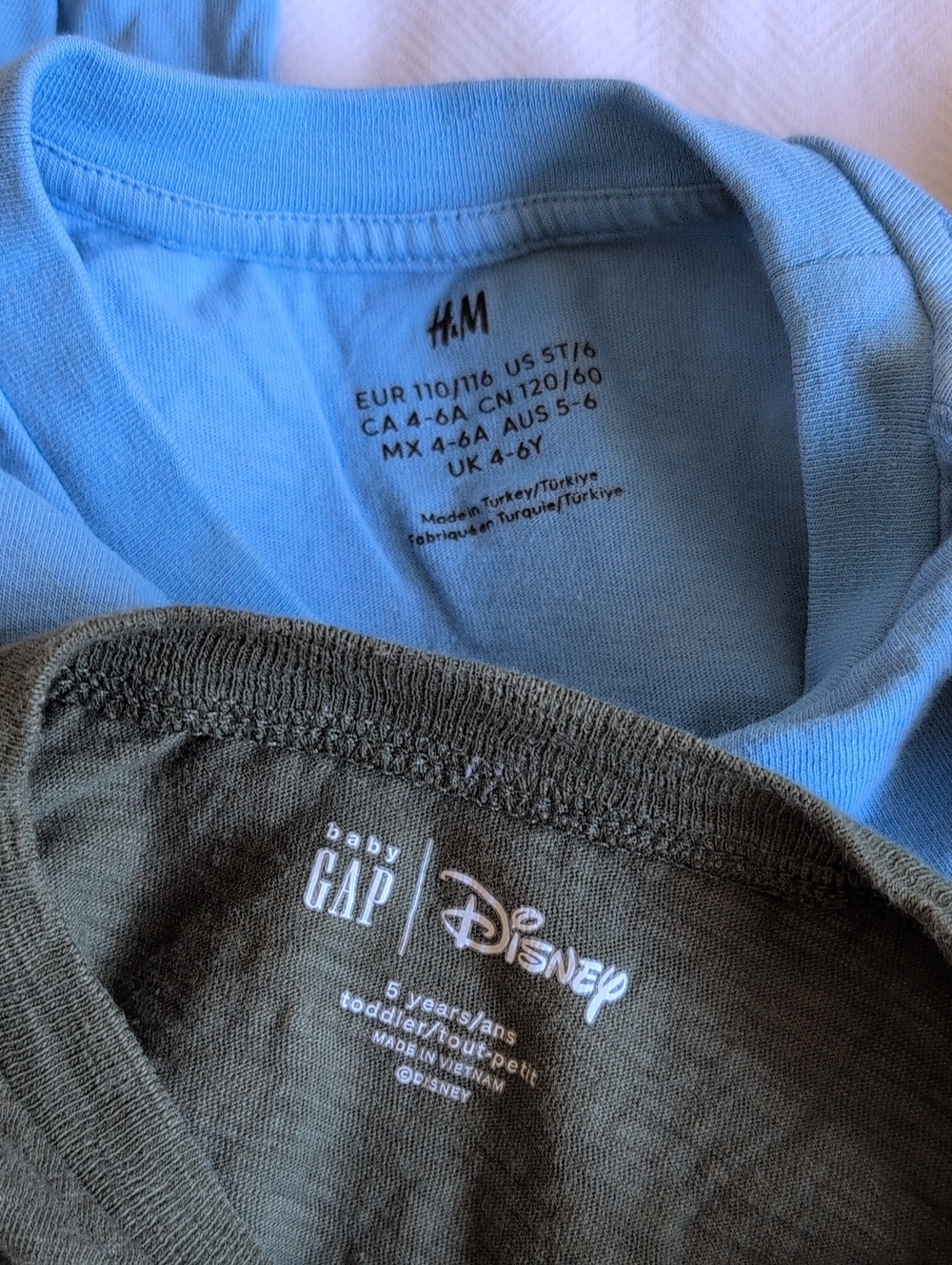 Baby Gap Boys Disney Mickey Mouse Bundle 5T Jeans Shirt Lot H&M Goofy - Picture 3 of 16